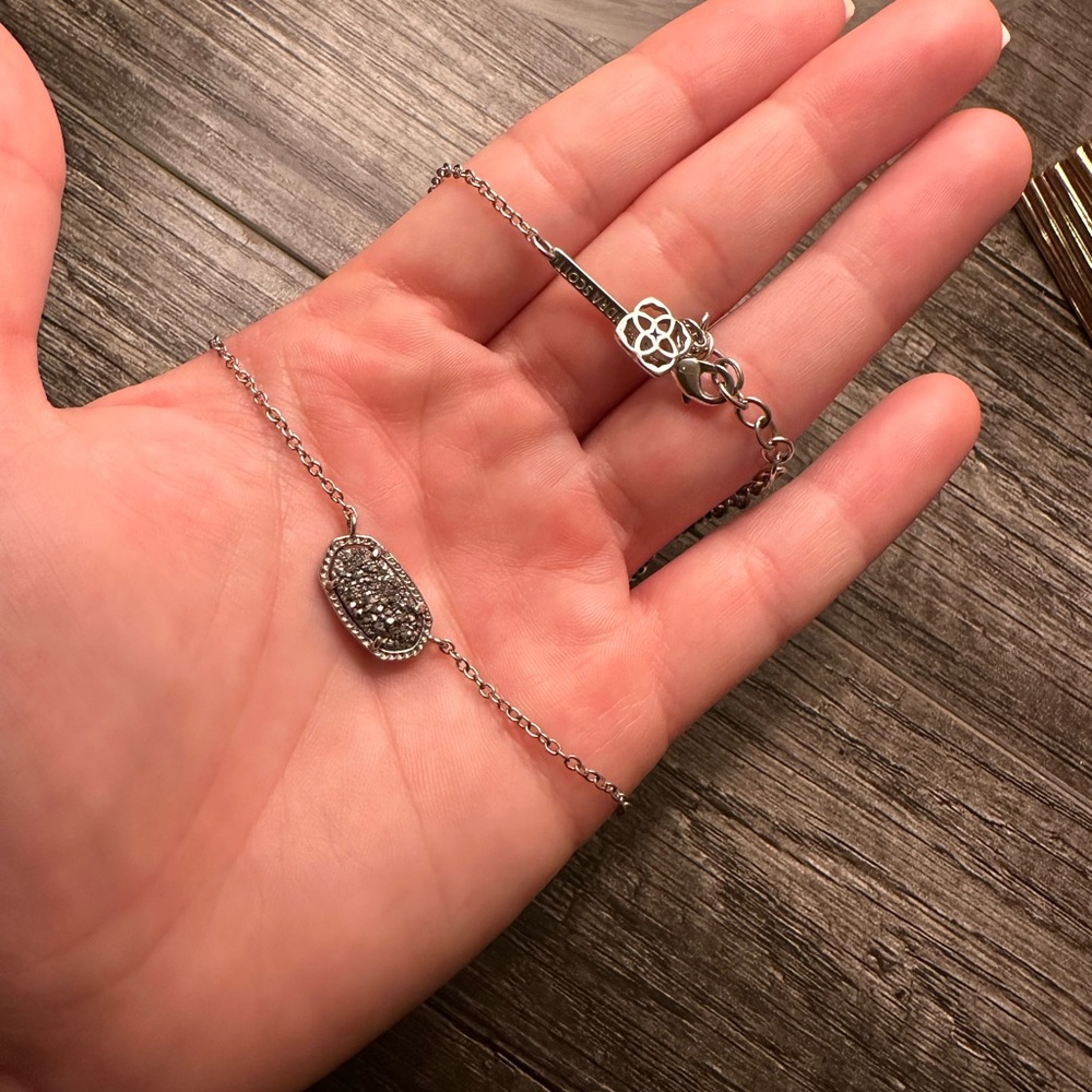 Kendra Scott - Elisa Silver Pendant Necklace in Platinum Drusy